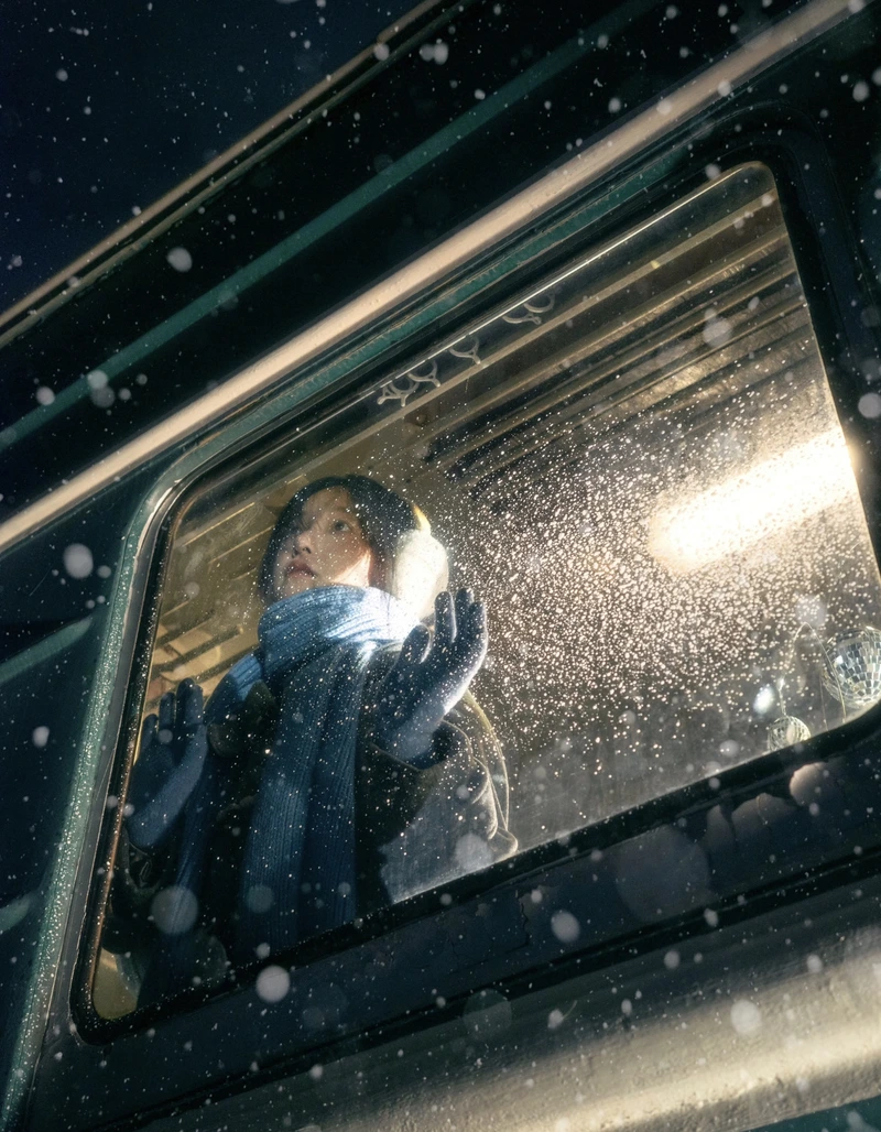 Hidden tears alone sad girl dp soft sorrow mood