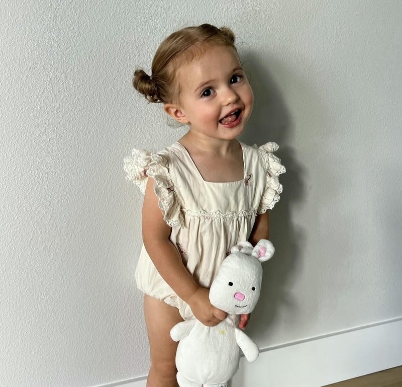 Innocent eyes cute baby girl pic dp pure sweet mood