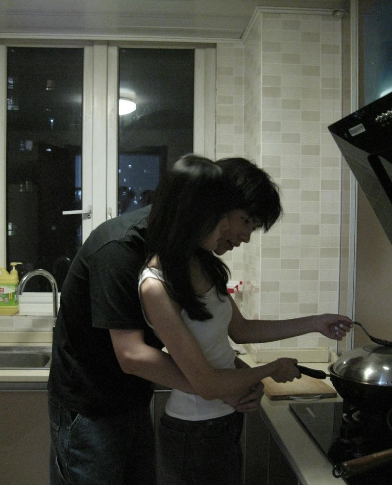 Love vibe boy and girl dp soft warm feeling