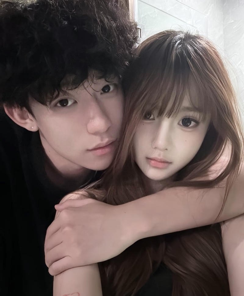 Lovely boy and girl dp sweet charming couple vibe