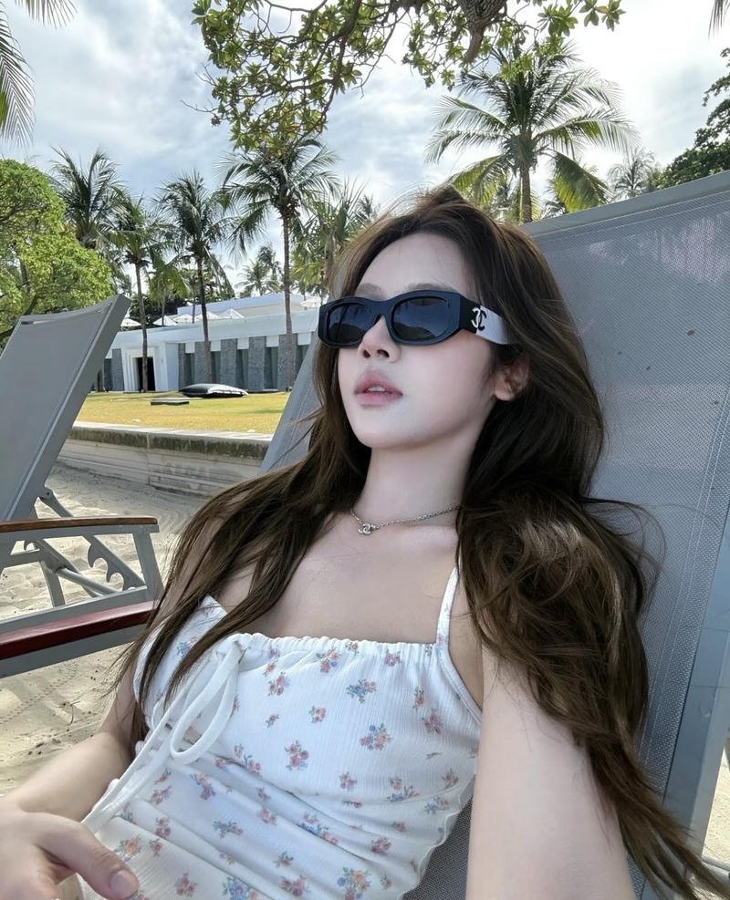 Minimal beauty instagram girls dp profile pic clean soft look