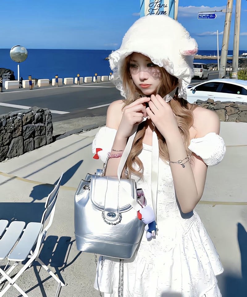 Modern fashion look girls dp hd stylish outfit