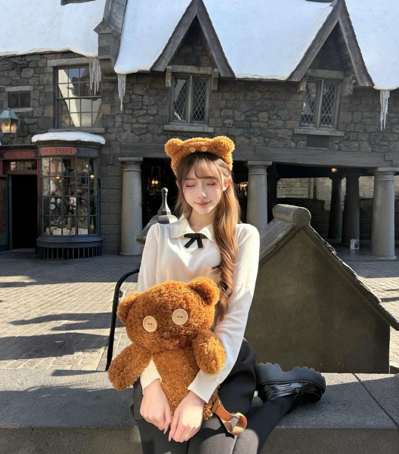 Moody girl for dp pic dark aesthetic tone