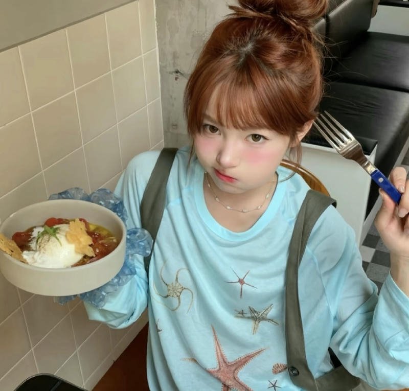 Moonlight glow instagram girls dp portrait soft night beauty