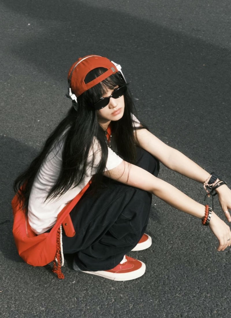 Pretty but savage aesthetic attitude girl dp for whatsapp