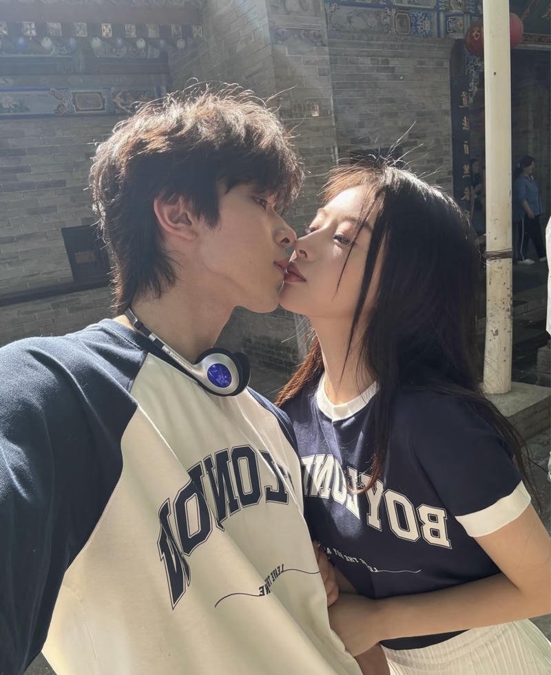 Quiet boy and girl dp calm peaceful love mood