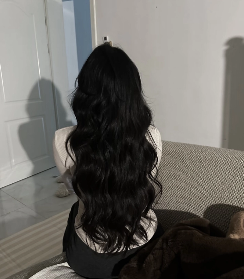 Quiet thinking pose alone girl images for whatsapp dp soft mood