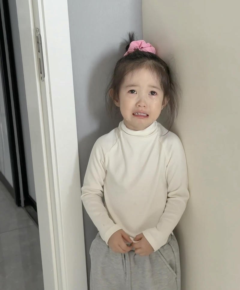 Rainy vibe sad baby girl dp window tear drop