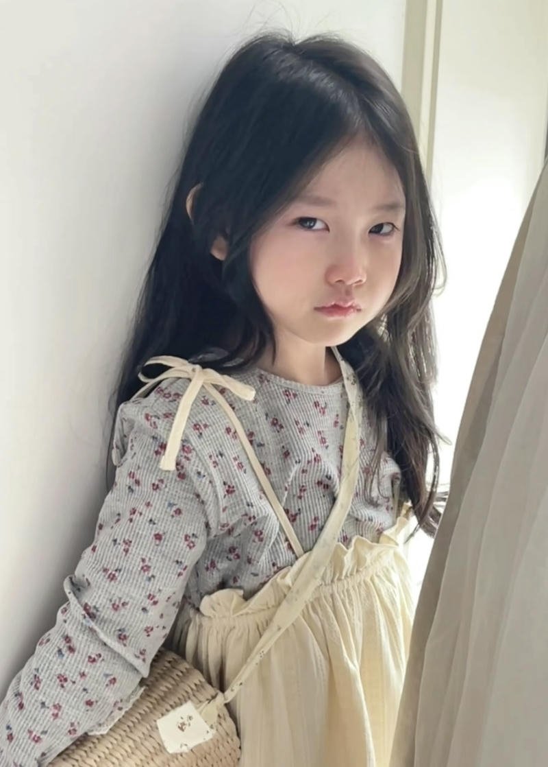 Silent sad baby girl dp calm sorrow expression