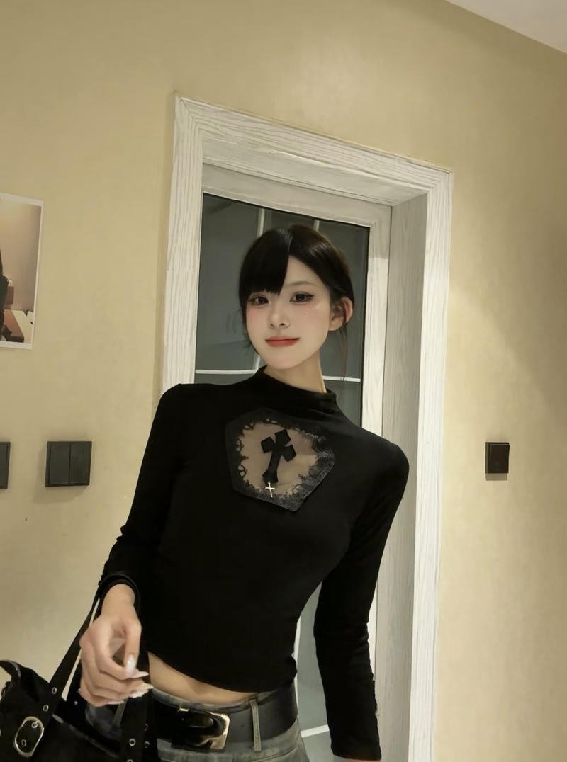 Simple new dp for girls natural beauty look