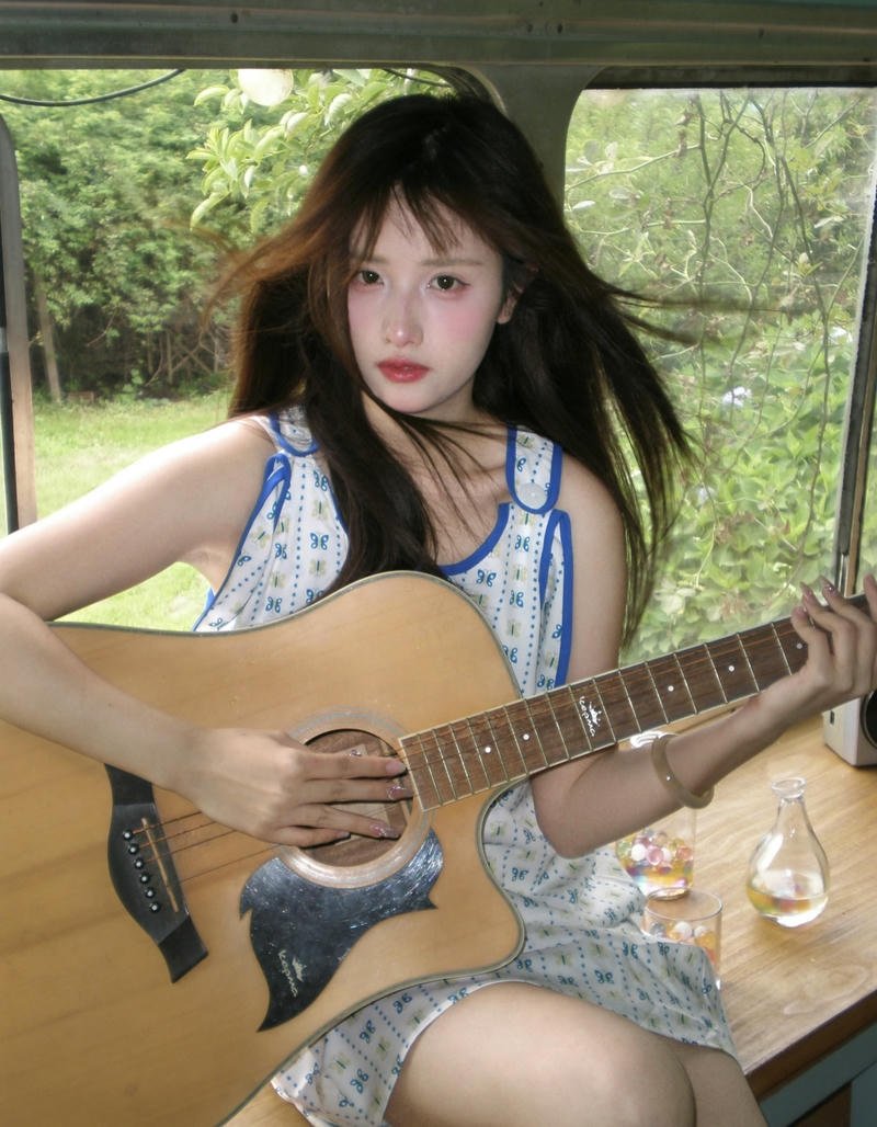 Simple style girl with guitar dp clean aesthetic look
