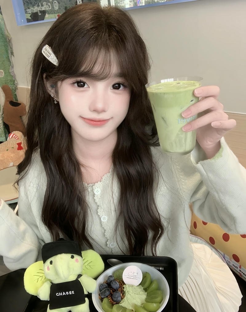 Smooth clear tone bright skin girls dp hd