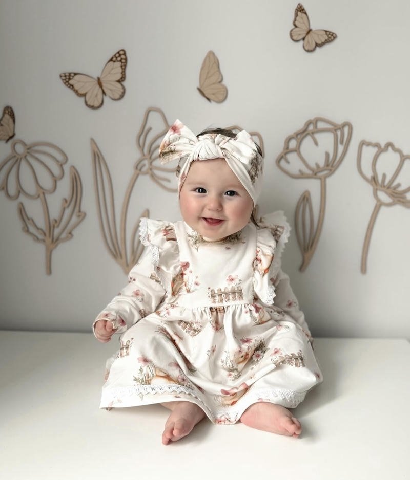 Soft mood cute baby girl pic dp gentle sweet vibe