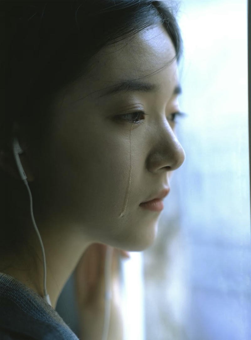 Soft sadness sad girl dp pic gentle emotional vibe