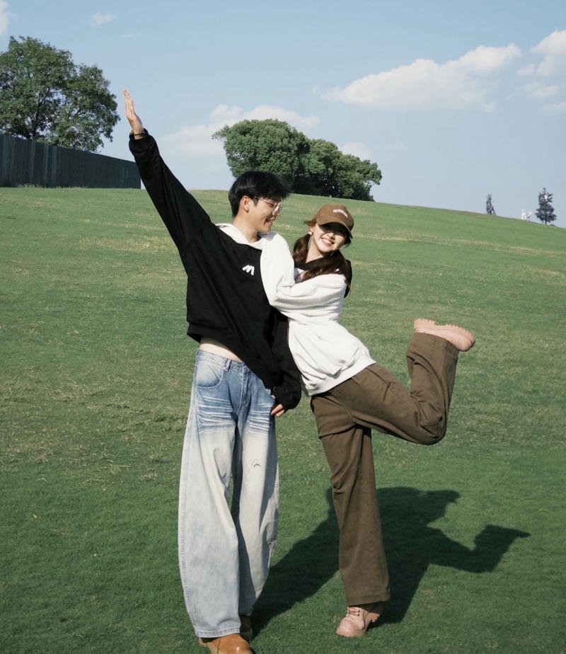 Soft smile boy and girl dp gentle love moment