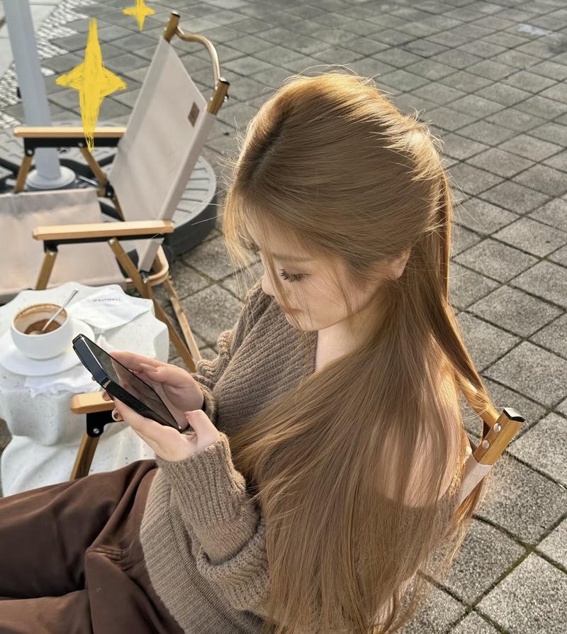 Soft tone girl for dp pic pastel color mood