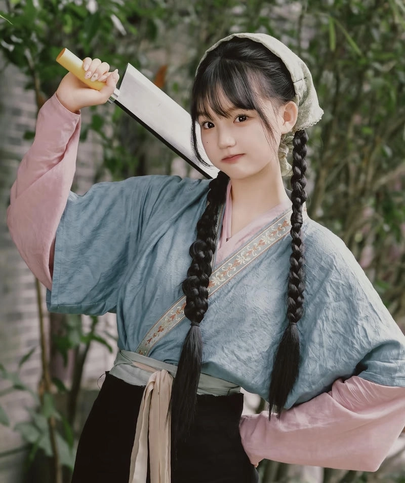 Soft tone girl whatsapp dp image pastel color mood