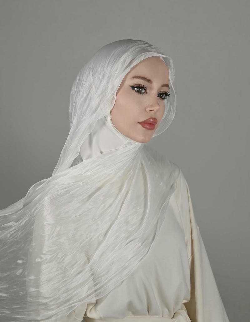 Soft tone muslim girls WhatsApp dp peaceful aesthetic