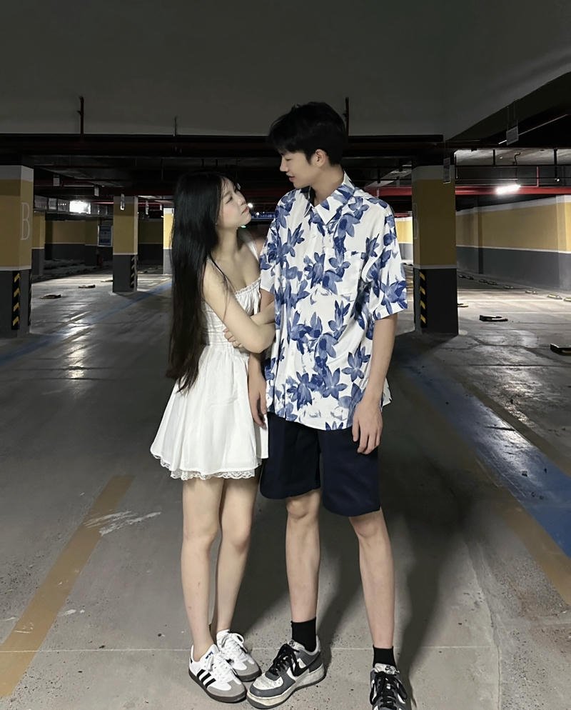 Street style boy and girl dp cool fashion couple