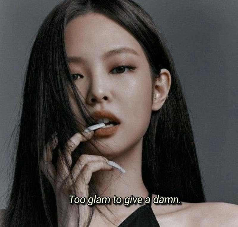 Strong bold savage personality with powerful presence attitude girl shayari dp