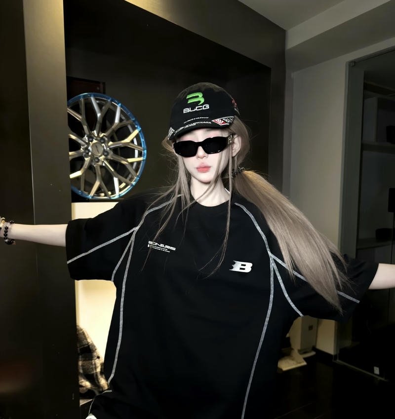 Stylish cool dp for girls strong energy confident look