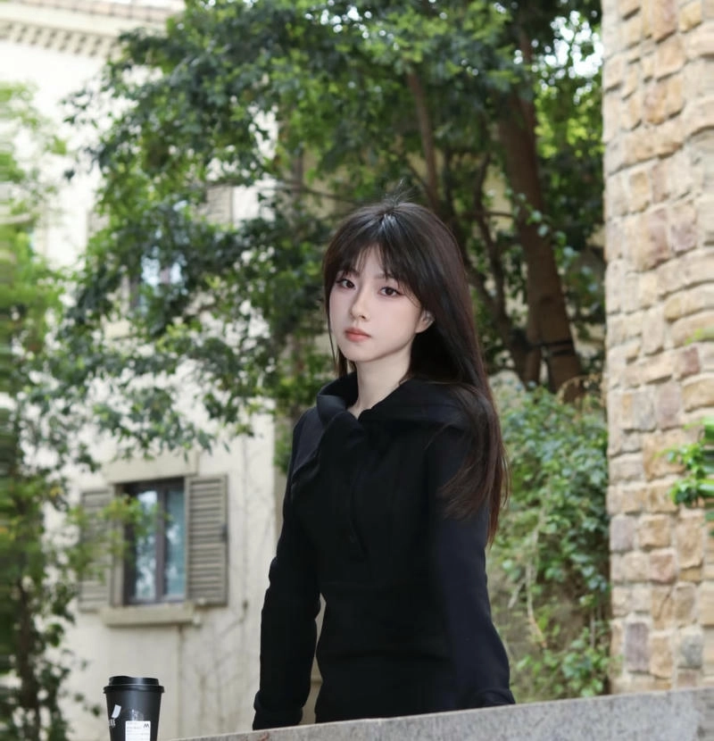 Stylish pose girl whatsapp dp image confident energy