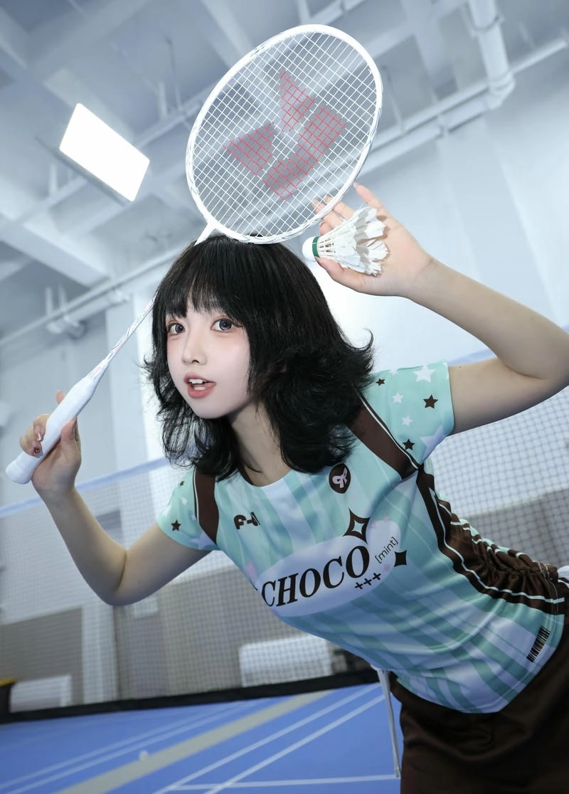 Trendy girl whatsapp dp image fashion aesthetic vibe