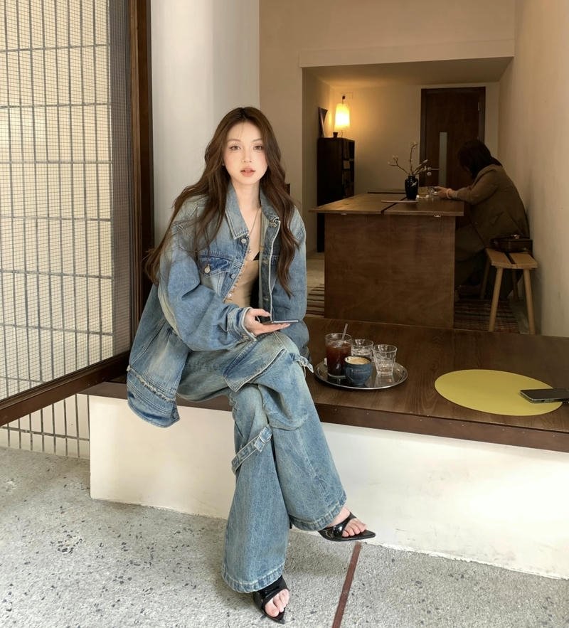 Trendy street look stylish cool dp for girls energy