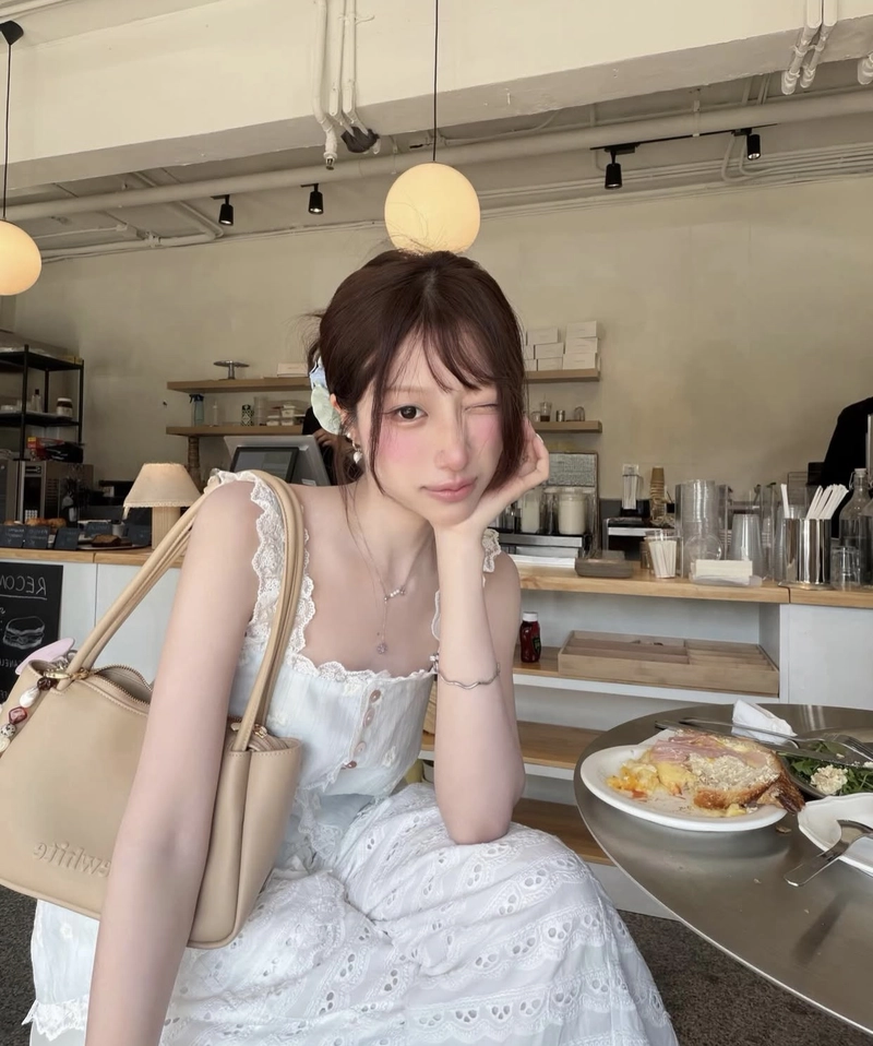 Urban vibe girls images for dp cool city style