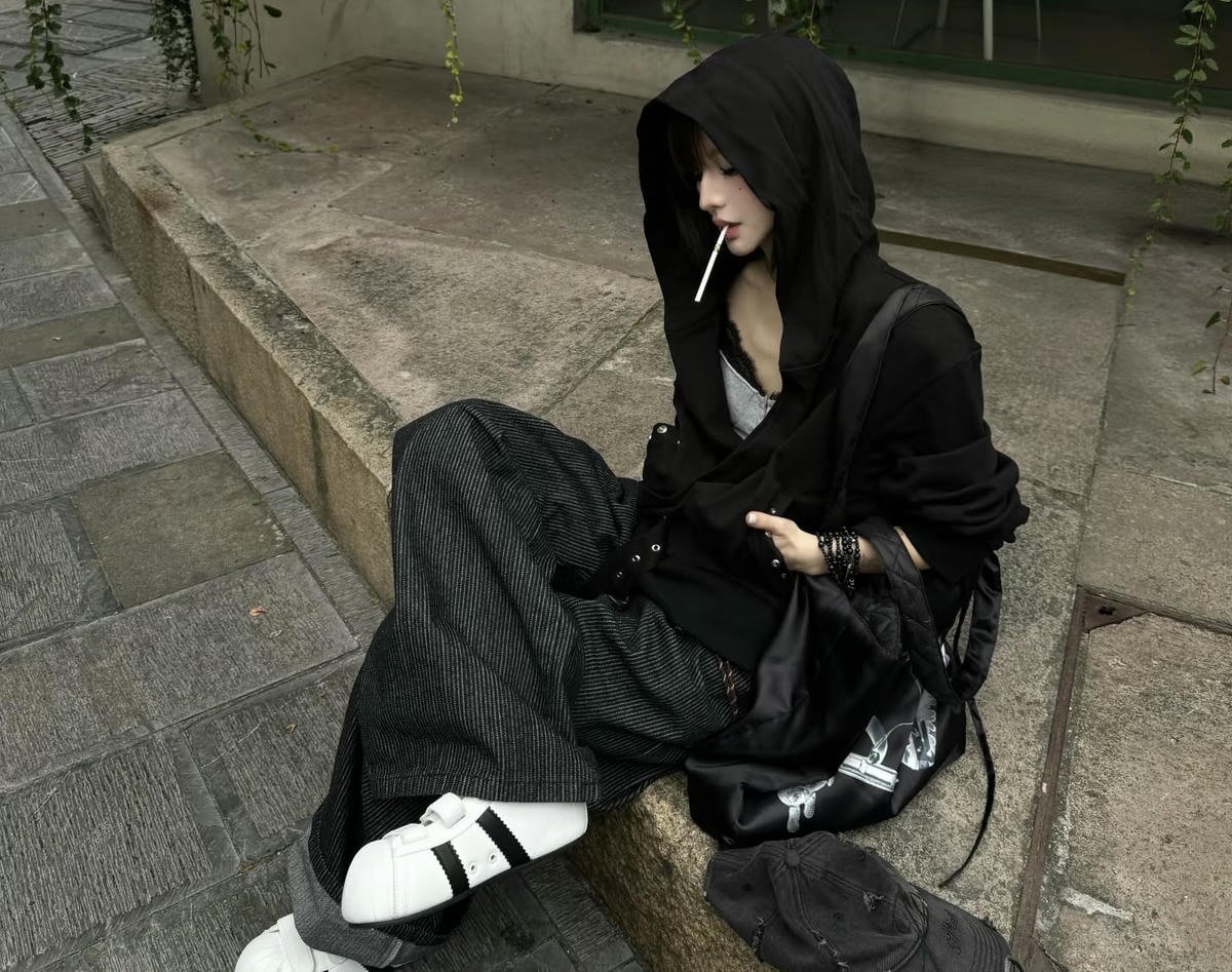 stylish cool dp for girls thumbnail