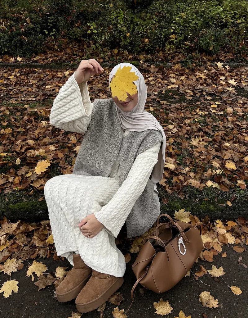 Cute modest vibe islamic girl dp for whatsapp soft girly look