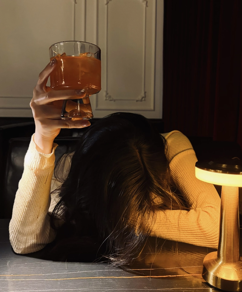 Deep emotional mood off dp girl pic with quiet sad vibe