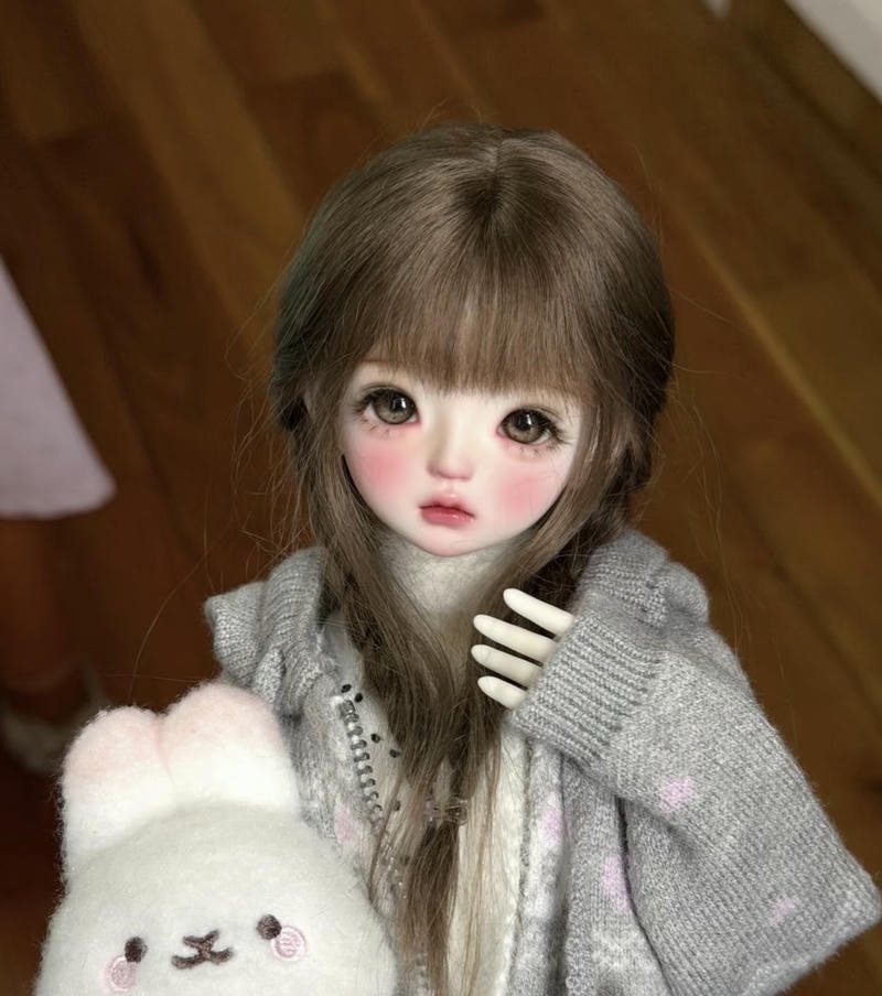 Dream core girls doll dp surreal soft aesthetic