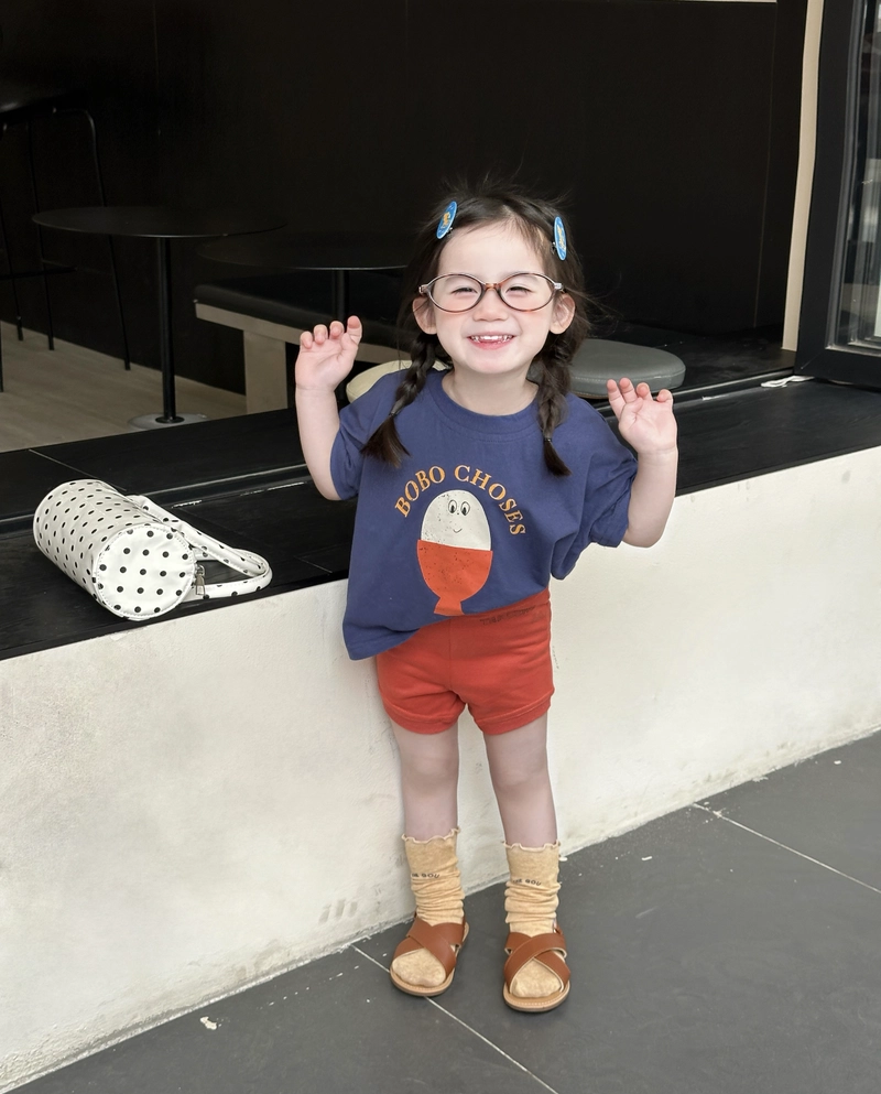 Happy toddler baby girl dp pic cheerful bright vibe