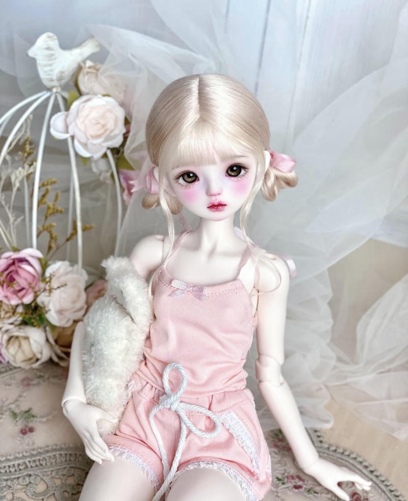 Korean style girls doll dp soft beauty look