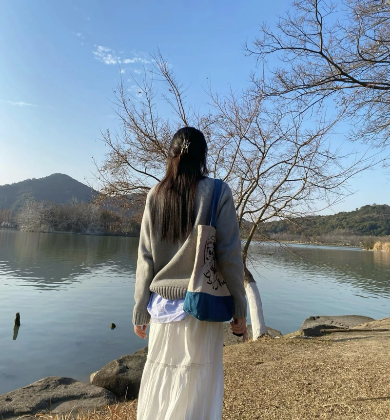 Lonely street alone whatsapp dp girl night calm look