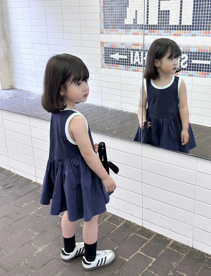 Mini diva aura stylish baby girl dp bold fashion statement