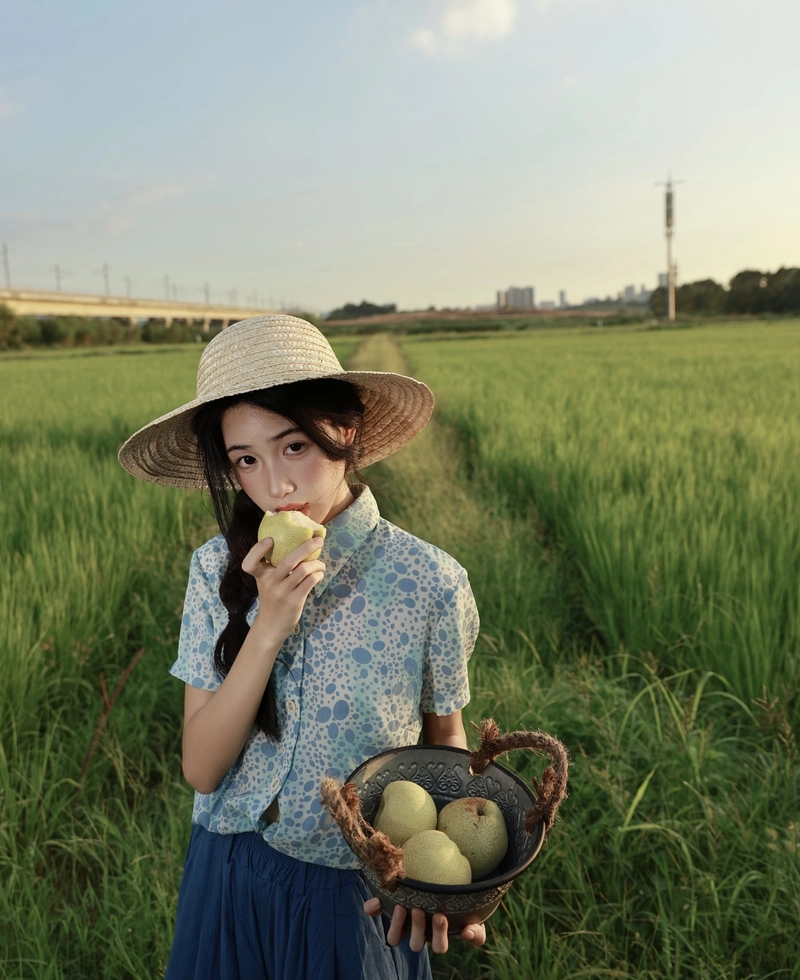 Minimal village style with soft aesthetic vibe village girls dp