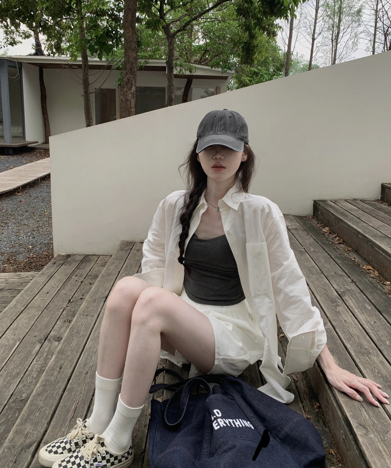Minimalist fashion mood with clean stylish vibe cap girl dp image