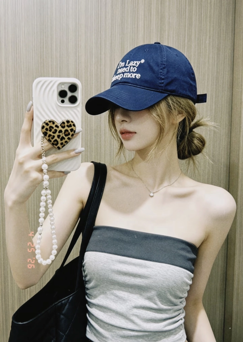 Modern fashion cap stylish cap girl dp stylish urban look