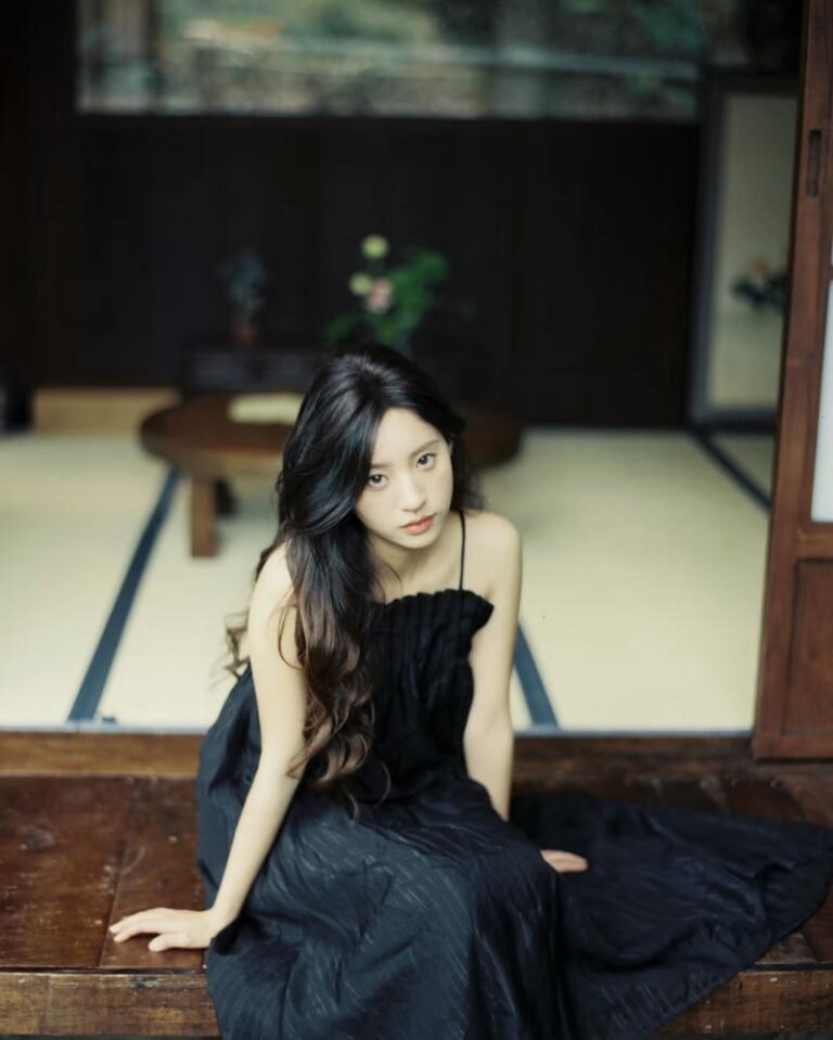 100+ new girl dp pic trendy, and high quality images