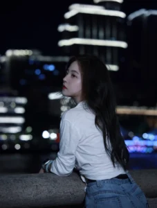 Night mood silent girl dp lonely calm vibe