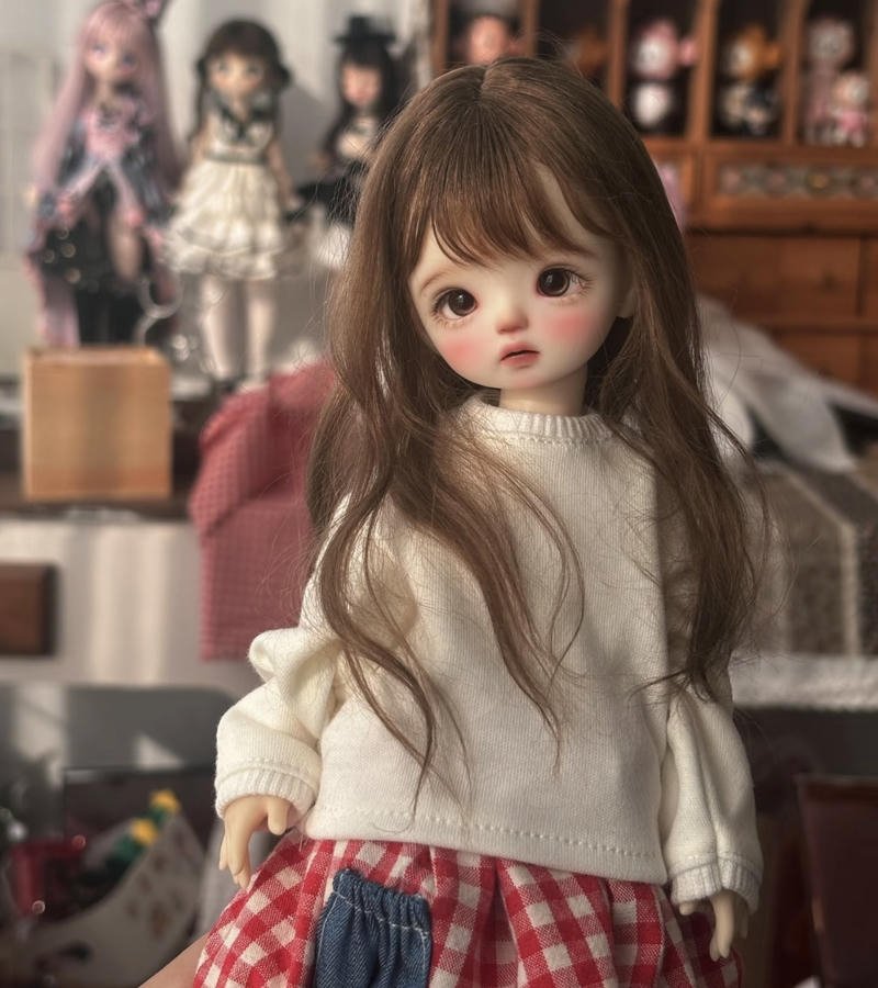 Pastel color girls doll dp soft calm dreamy tone