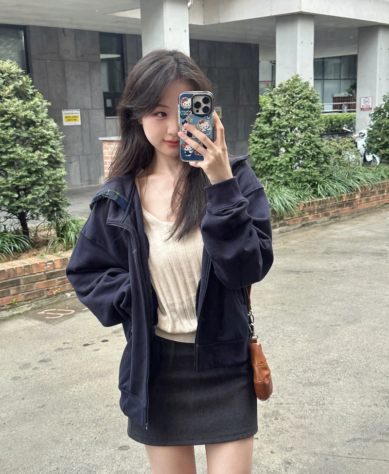 Pastel tone half face girl dp soft girly vibe