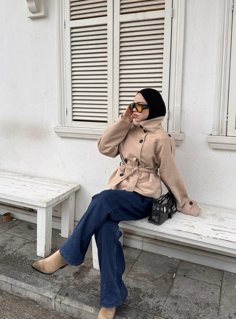 Quiet prayer scene islamic girl dp for whatsapp serene mood