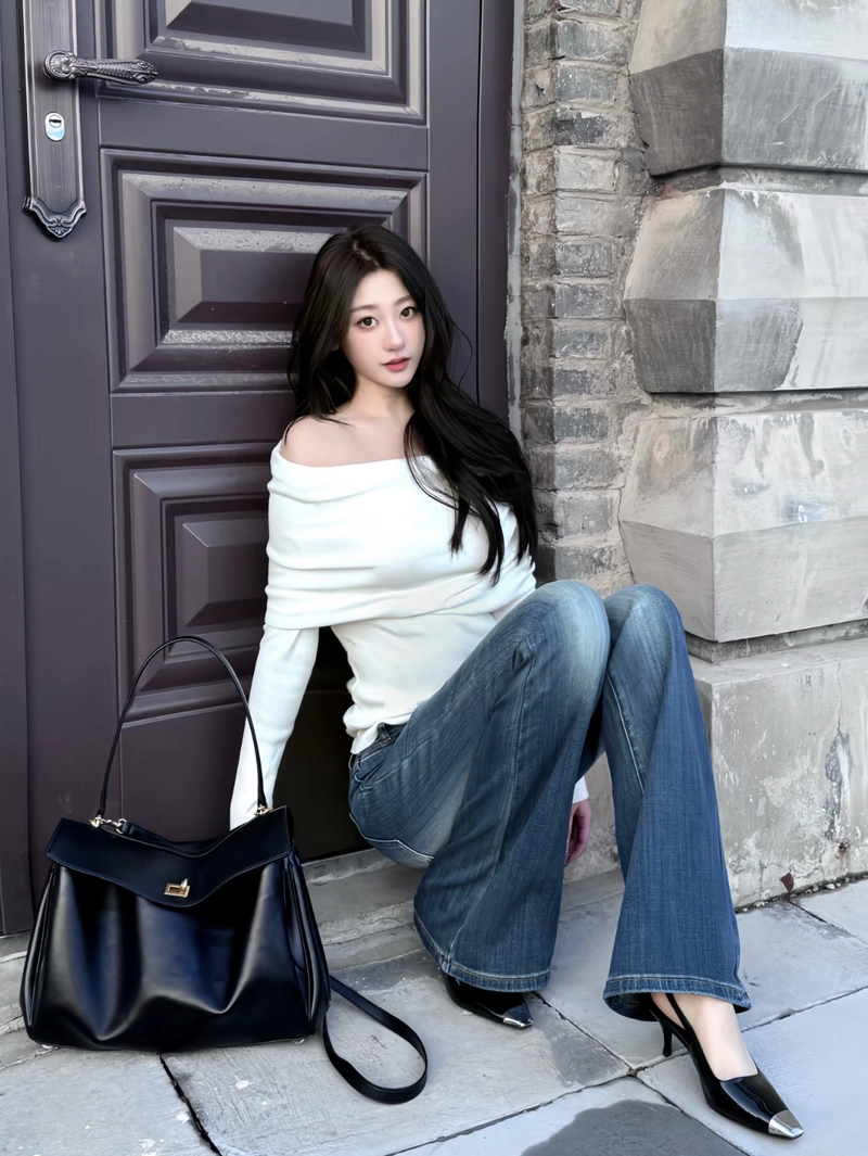 Relaxed fashion feel jeans top stylish girl dp cozy stylish look