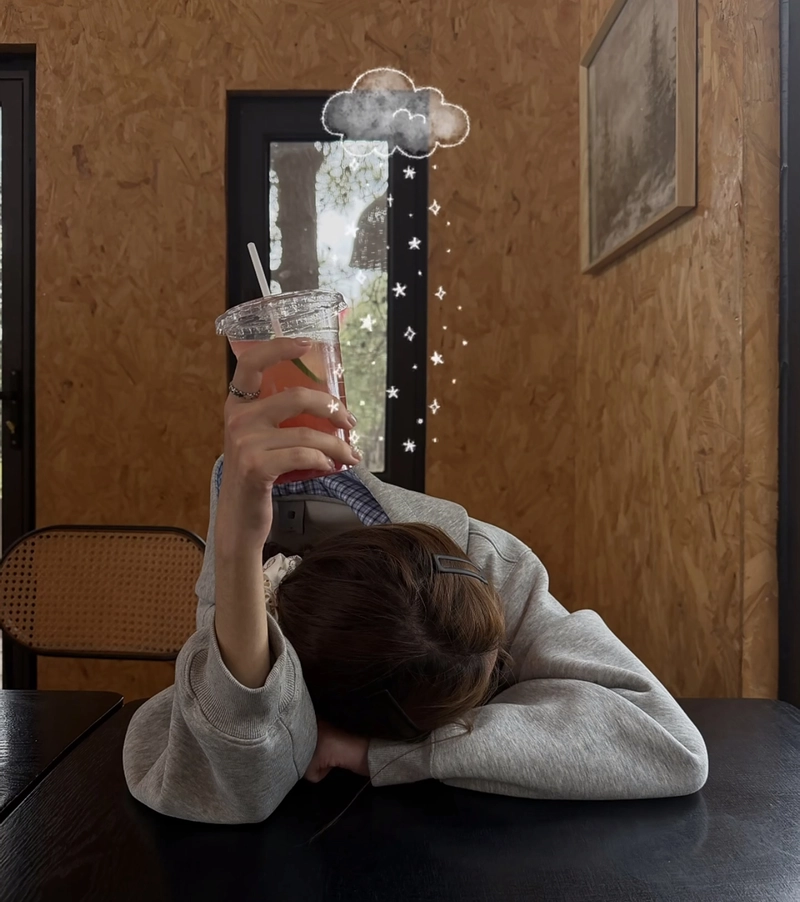 Sad aesthetic look with soft vibe mood off dp girl pic