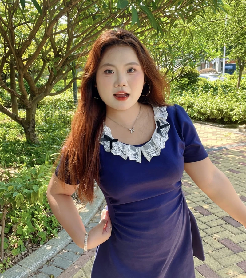 Self love vibe fat girl dp proud confident look