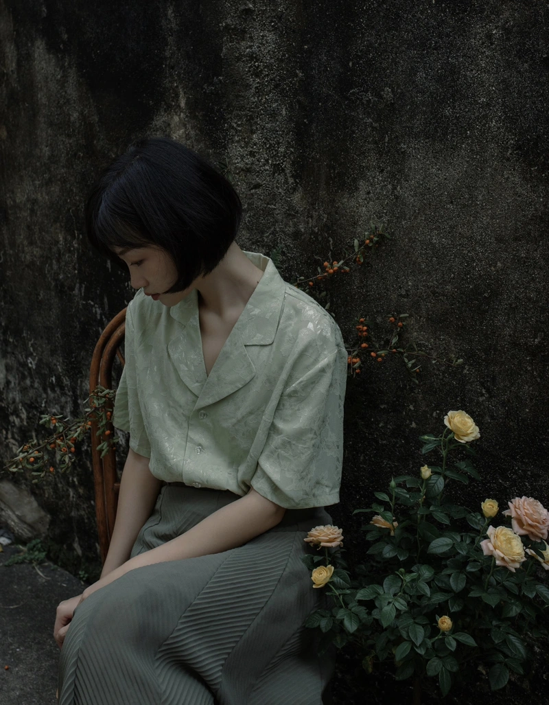 Slow vibe silent girl dp relaxed peaceful mood