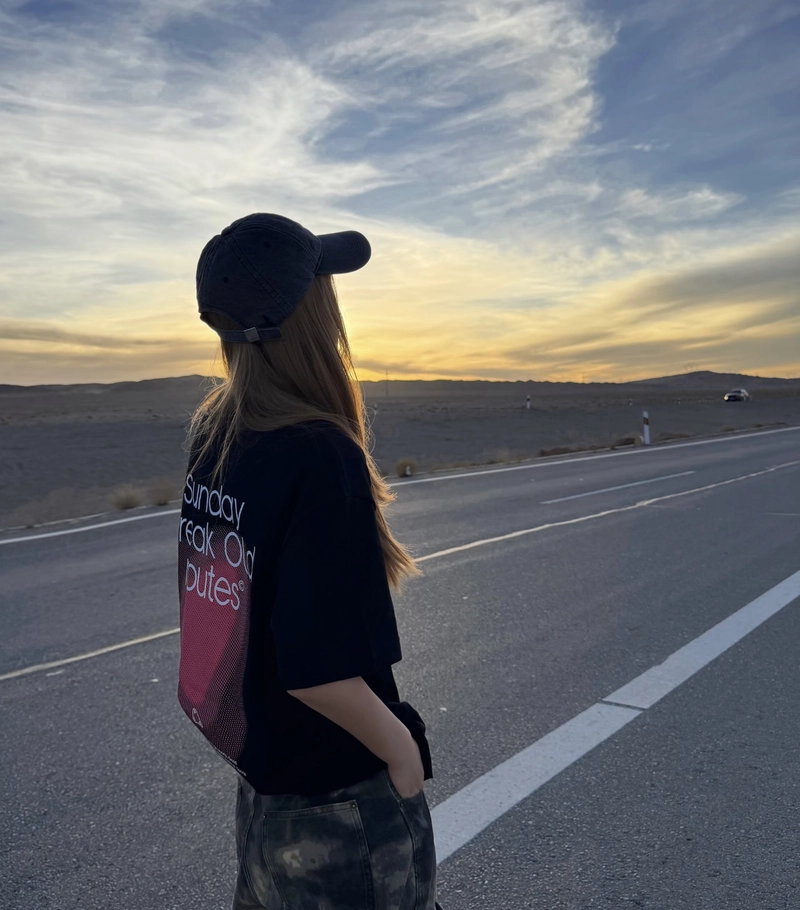 Soft glam vibe with stylish cap cap girl dp image